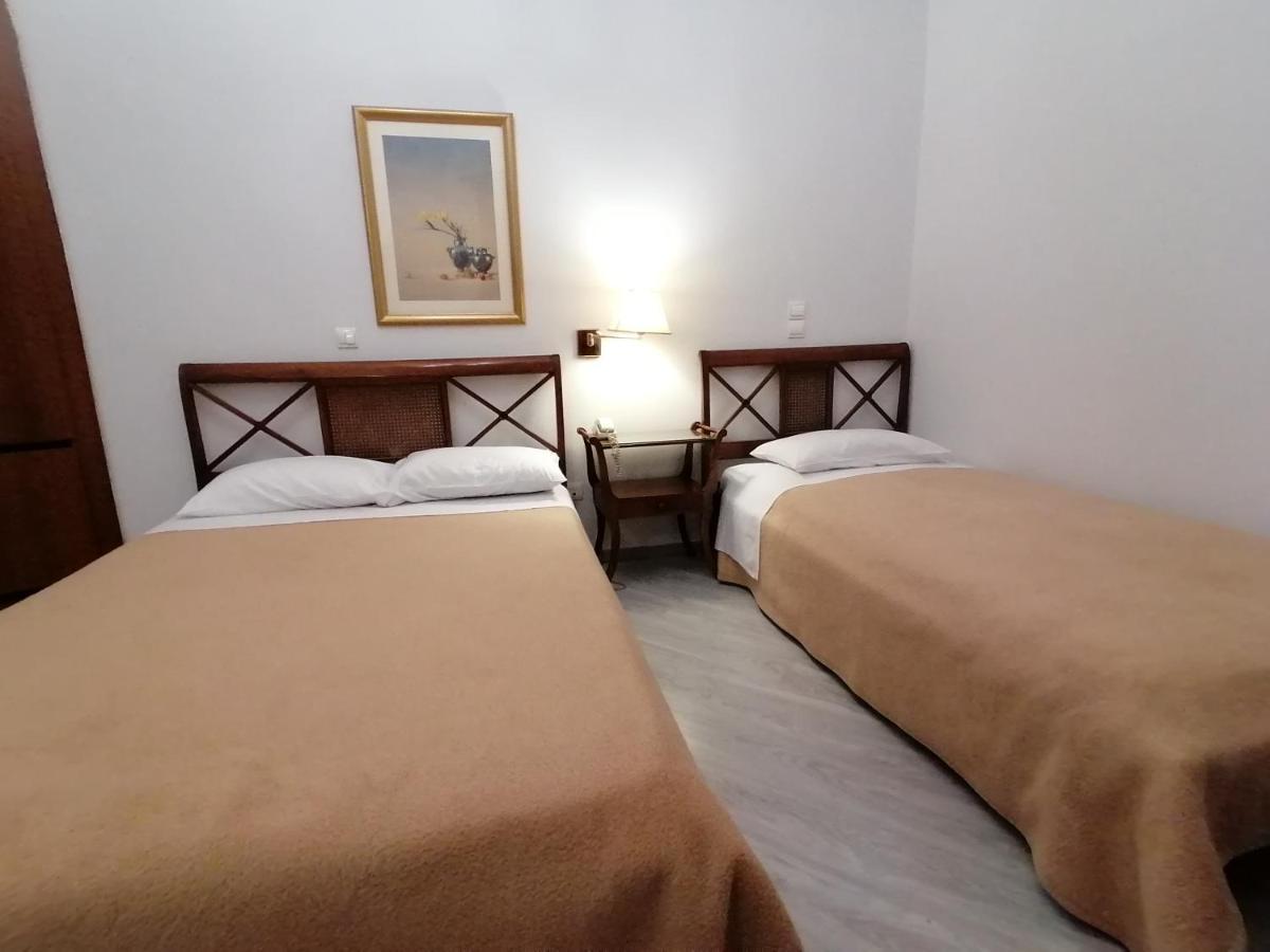 Hotel Galaxias Agrinio Extérieur photo
