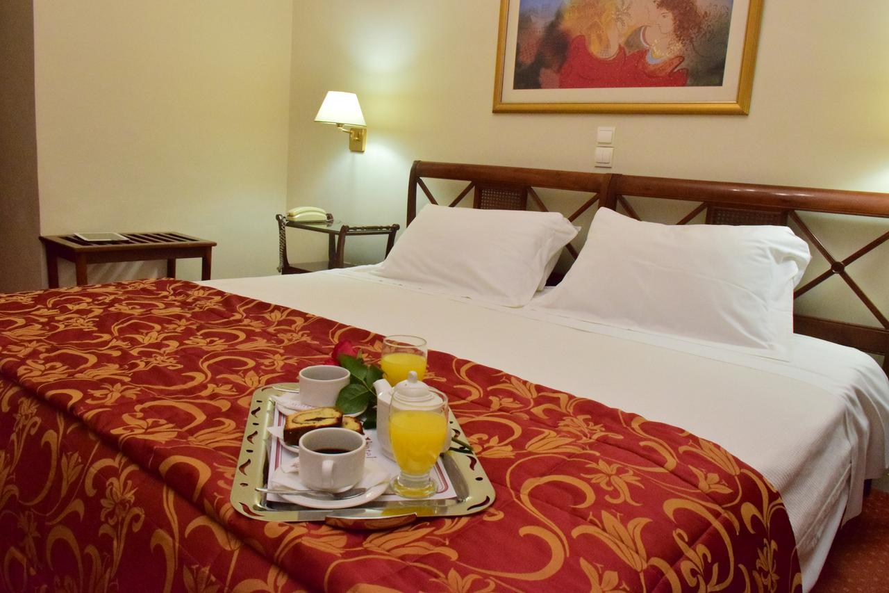 Hotel Galaxias Agrinio Extérieur photo